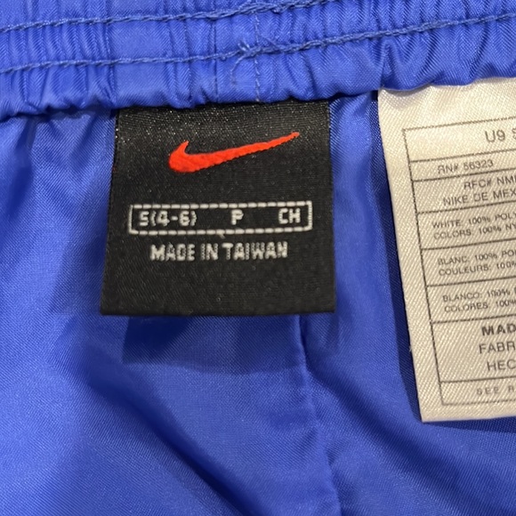 Nike Shorts - Picture 5 of 8